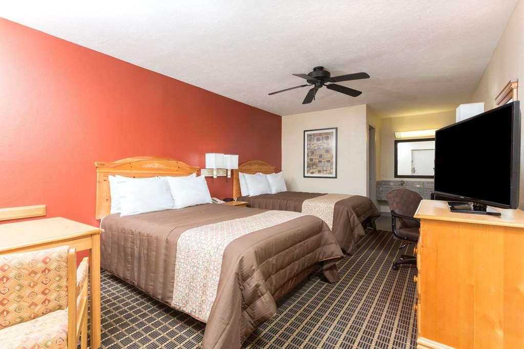 Days Inn By Wyndham Forest Pokój zdjęcie